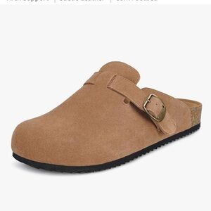 MEN’S SUEDE CLOGS
